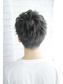 シュシュット(chouchoute) フェザーマッシュ/ワイルドアップバング/ソフトツーブロック/043