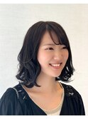 切りっぱなし前下がりボブ フォギーグレージュ