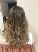 バレイヤージュ×ベージュ×透明感