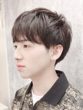 サルビア(Salvia) 〈サルビア山形〉束感ツーブロックマッシュ