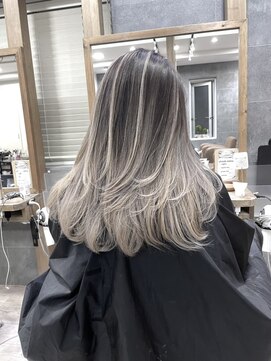 ジゼル(gisele) （小山）バッコームバレイヤージュ