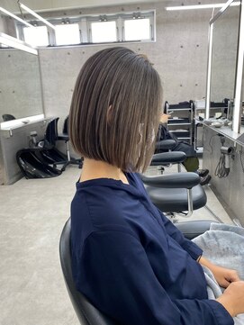 イキ 表参道(iki omotesando) モード/無造作ウェーブ/大人ガーリー[表参道駅]