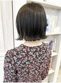 福山市美容室Caary パツっと外ハネ切りっぱなしボブ
