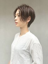 ヒトワ(hitowa)&nbsp;前下がりショート/くせ毛風/毛流れパーマ/かきあげバング/日吉