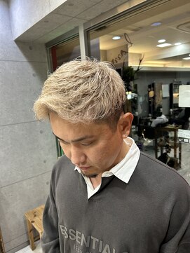 ヘアー ラボ エムツー(hair lab m2) ホワイトベージュ