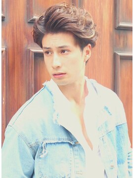 ジジバイワースホワイル(jiji by WORTH WHILE) アッシュブラックウルフマッシュパーマハイライト波巻きショート