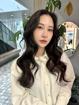 クム(kumu) 【kumu】韓国風/レイヤーカット/透明感/ロング/艶感/グレージュ
