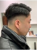アップバングツーブロックバーバーフェードツイストメッシュ