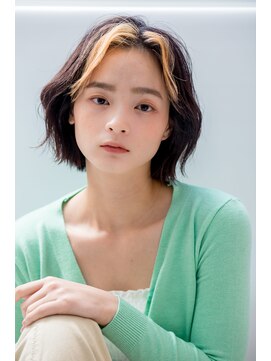 キングスベリー(Hair Relaxation King's Berry) バングカラー耳かけウルフボブ11.小顔