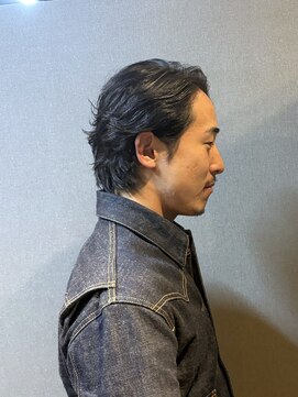 ビーダンディー(Bee dandy) メンズミディアムショート 刈り上げなしパーマ オールバック