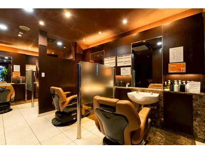 ヘアーモードキクチ 神田日銀通り店の写真