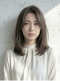 透明感ブラウン×大人の美シルエット