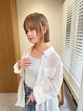 ロンドプロフィール 浦和(Lond profil) イメチェン ボブ 外ハネボブ 美髪 ホワイトブロンド 韓国