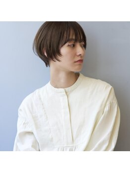 ハイク(HYKE)の写真/大人女性におすすめしたい四季を感じるHYKEカラー。ショートカットがより映える貴女らしさを髪色に添えて。