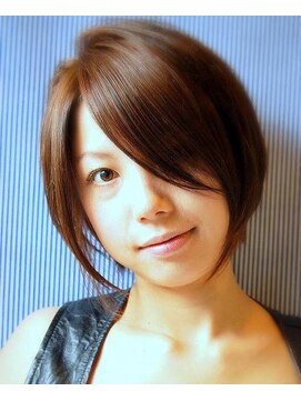 ヘアーサロン サボイア ウィズ ドッグ(SAVOIA with DOG) シャープ。クールボブ.