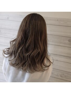 クレア(CREA) 20代30代40代ブリーチなしのダブルカラー！アッシュベージュ