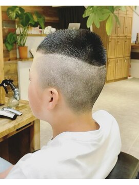 サーティースリー 石川町店(Thirty3) 個性ヘア