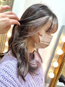 コワファースト  させぼ五番街店(COIFF1RST) ホワイトベージュ×フェイスフレーミング