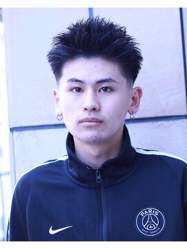 タフ バーバーショップ(TOUGH BARBER SHOP) スキンフェード  スパイキーショート