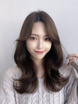 アマトウキョウ アユンチェ(AMA TOKYO×AYUNCHE) 韓国スタイル/ナチュラルくびれヘア_くびれ巻き_レイヤーカット