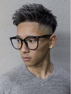 ダズルヘアーエイチ(DAZZLE hair H) ホワイトメッシュツイストツイストスパイラル波巻きプードル