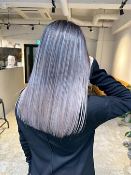 メリー オオサカ(Merly Osaka) white silver balayage