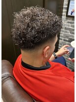 ミリオンバックス 御徒町店(Million Backs)&nbsp;スキンフェード<理容室>[MEN'S/メンズ/理容室/barber/床屋］
