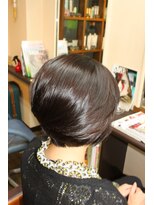 ケルア(KELUA)&nbsp;【KELUA】前下がりスッキリボブ