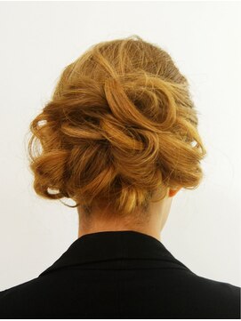 ゲッカビジン(GEKKABIJIN) おしゃれで上品でなパーティーアップ☆