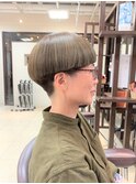 ホワイトアッシュカラー＆刈り上げショートマッシュボブ♪