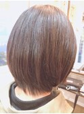 ショートボブ