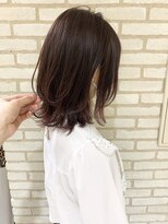 アンド ストーリーズ(&STORIES)&nbsp;耳かけ/ショートボブ/フォギーベージュ/ウェーブパーマ【江角】