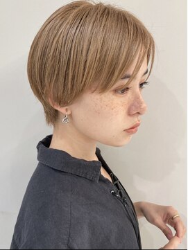 サーカス バイ ビュートリアム 青山(CIRCUS by BEAUTRIUM) マッシュショート　丸み　ショート　ショートヘア　青山