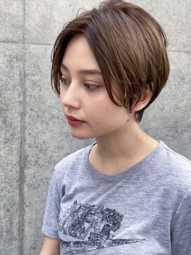 サーカス バイ ビュートリアム 青山(CIRCUS by BEAUTRIUM) 前髪長め　ショートヘア　ショートボブ　耳かけショートボブ