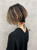 イキ 表参道(iki omotesando)&nbsp;モード/無造作ウェーブ/大人ガーリー[表参道駅]