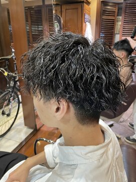 リットジェンツ 千葉(Lit Gents) カット&ツイストスパイラルパーマ【SHOHEI】