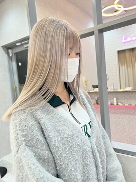 ロンド レア 天神大名店(Lond Le’a) ダブルカラー/インナーカラー/イヤリングカラー/ペールベージュ