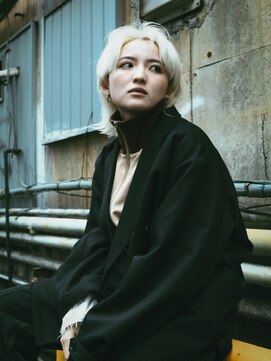ブランコ 名古屋栄(BLANCO) ハンサムウルフカット　ホワイトカラー