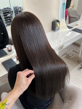 ドロシー 郡山桑野店(Dorothy) イメチェンハッシュカットフルバング似合わせレッドブラウン