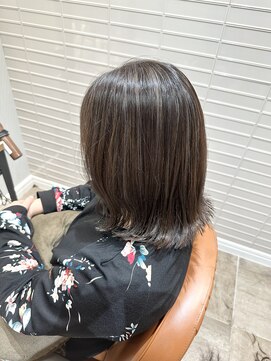 ネオリーブギンザ 銀座店(Neolive GINZA) 白髪ぼかしハイライトでグレージュカラー【銀座】鶴岡