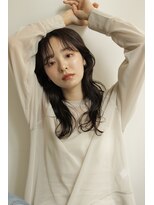 パドゥー(PADOU)&nbsp;ラフにくびれる注目レイヤーロング