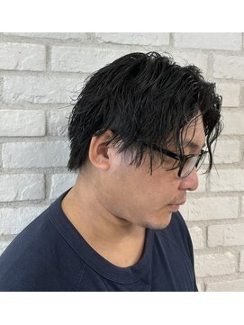 縦落ちスパイラルパーマ×センターパート