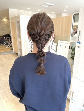 ルーム 郡山店(ROOM) 結婚式お呼ばれヘア♪ゆるふわ編み下ろしスタイル◎