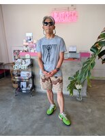 アンゼロ(UNZELO) ナチュラルグレイなセンターパート