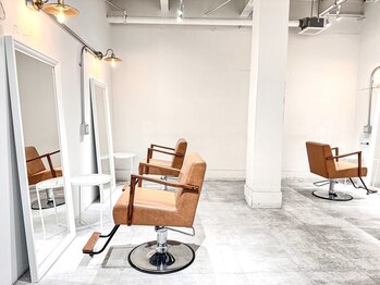 ハイク(Hike)の写真/【金池町/大分駅】落ち着いていて洗練された空間が魅力◎お客様一人ひとりに丁寧な施術とサービスをご提供