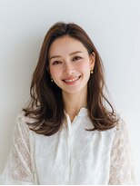 e.m.a プレミアムビューティーサロン 栄駅店(e.m.a PREMIUM BEAUTY SALON) レイヤーカット/イメチェン/外ハネボブ/美髪/ワイドバング/髪型