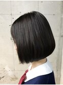 ショートボブ_ネイビーカラーフレンチボブ