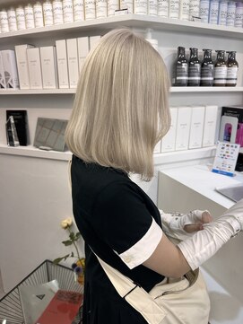 ペレ 渋谷(PELE) kya100斜めバング/グレージュカラー/デザインカラー/渋谷/渋谷駅