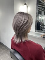 ホリー(HOLLY)&nbsp;ミルクティー×ウルフカット