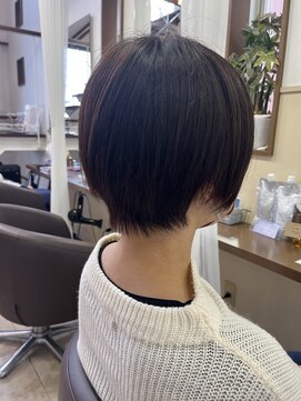 コアフィールフィス(COIFFURE fils) 《見附 今町》丸みショートヘア